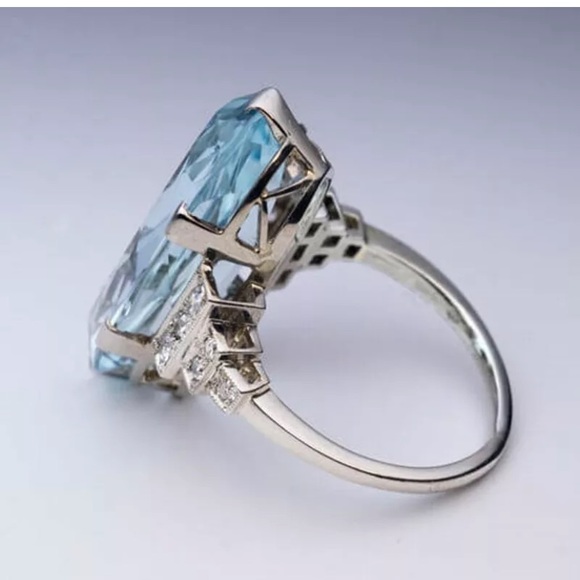 Elegant 925 Silver Ring Women Oval Cut Aquamarine - Picture 4 of 11